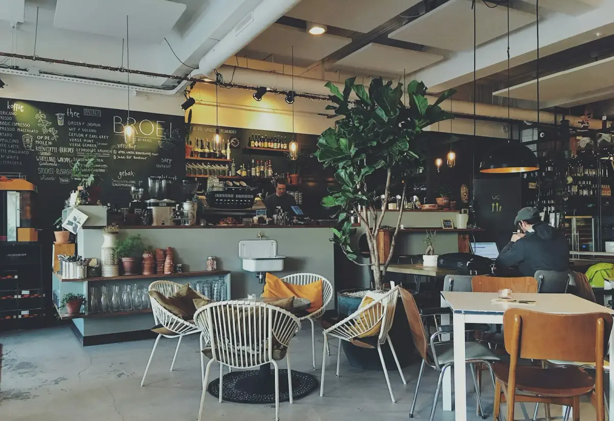 Sonic Branding: เสียงเพลงคือ Interior Design ที่มองไม่เห็น